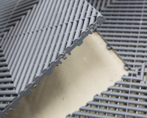 geçmeli karo 50x50cm 2cm yükseklik karo plastik döşeme ıslak zemin ızgarası